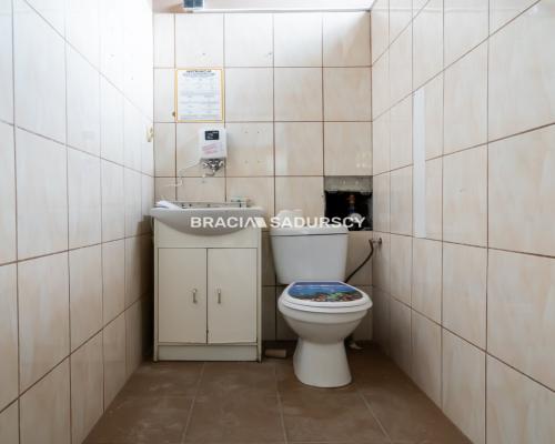 Lokal przy placu Bieńczyckim, Kraków Bieńczyce