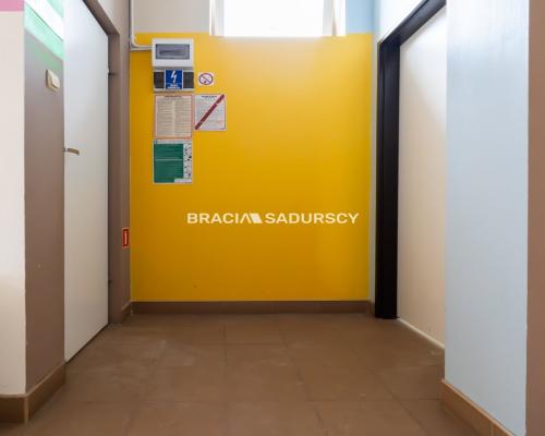 Lokal przy placu Bieńczyckim, Kraków Bieńczyce