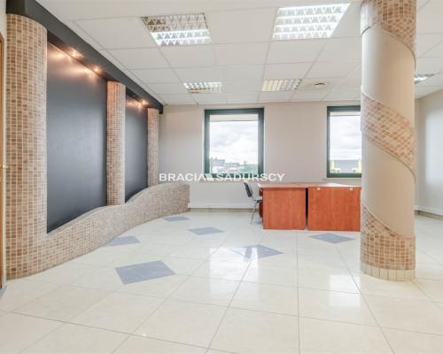 lokal biurowy 44 m2 Prądnik Biały biurowiec