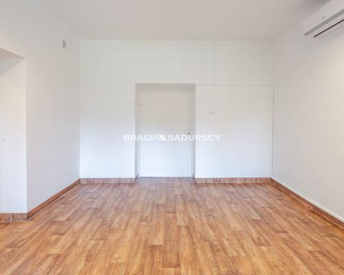 Lokal biurowy, 6 pomieszczeń