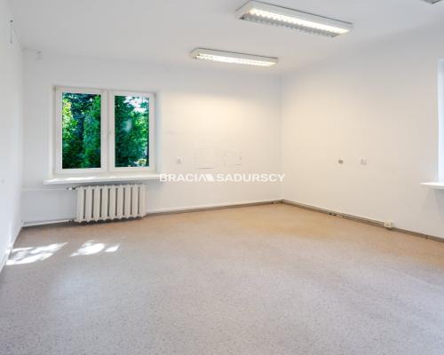 Lokal biurowy, 6 pomieszczeń