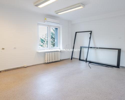 Lokal biurowy, 6 pomieszczeń