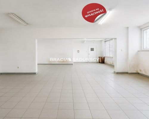 Lokal handlowo-usługowy w centrum Proszowic!