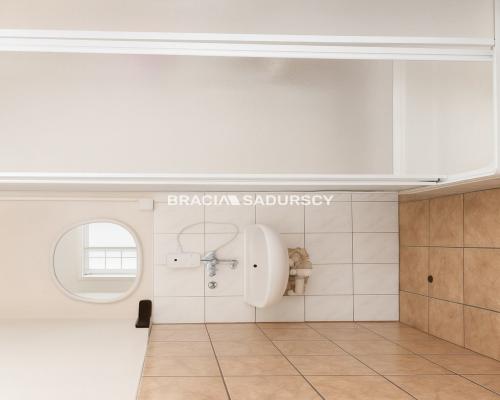 Lokal handlowo-usługowy w centrum Proszowic!