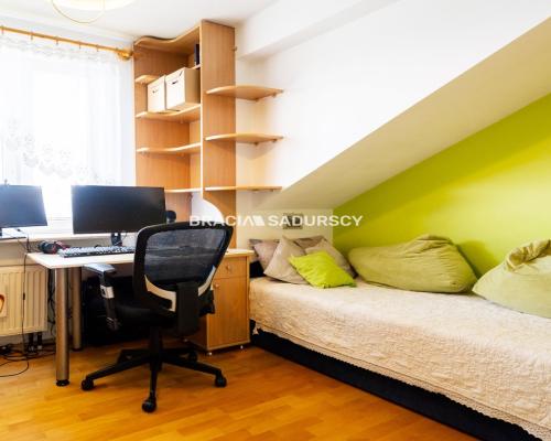 4-pok, Ruczaj,dobra lokalizacja,dwupoziomowe