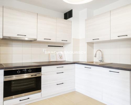 2-POKOJOWE Z DUŻYM BALKONEM, MIEJSCE PARKINGOWE