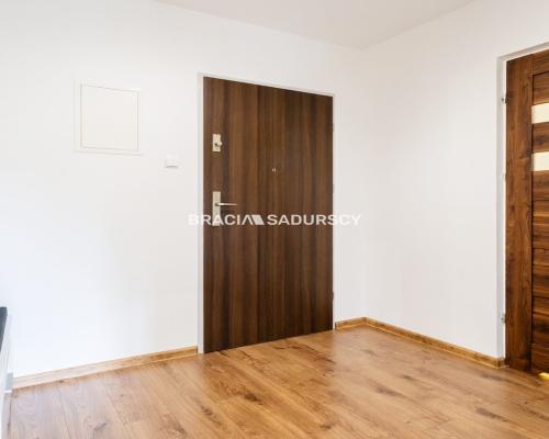 2-POKOJOWE Z DUŻYM BALKONEM, MIEJSCE PARKINGOWE