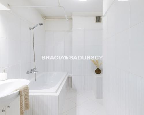 Sprzedam kawalerkę, Czyżyny.