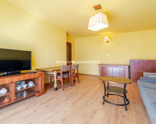 3-pok(oddzielne)z balkonem i widokiem na Wawel