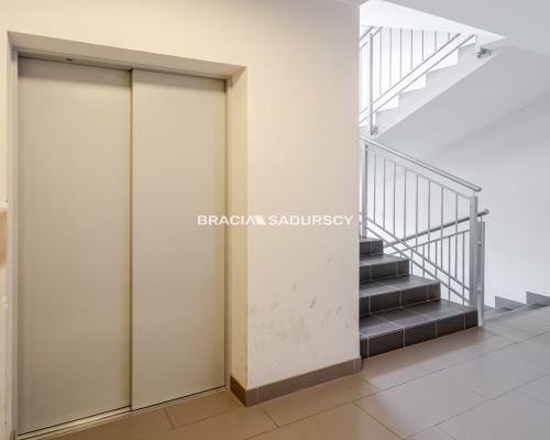 3 pok z osobną kuchnią - 29 Listopada.