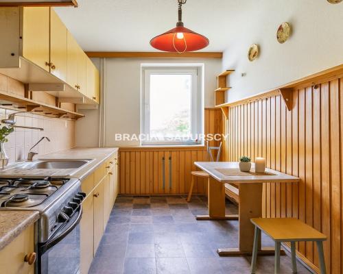 3 pok z osobną kuchnią, duży balkon-os.Piastów