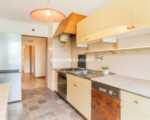 3 pok z osobną kuchnią, duży balkon-os.Piastów