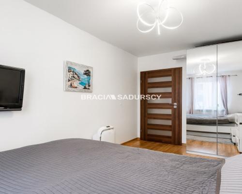 Dwupokojowe z osobną kuchnią. Ulica Felińskiego.