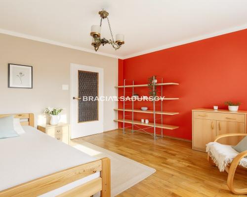 4-pok mieszkanie, 2 balkony i piwnica - Kurdwanów