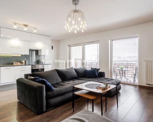 Gotowe do wejścia | 2 pok | duży balkon | parking