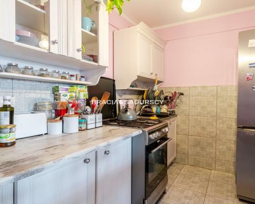 Szybko sprzedamy. Spółdzielców dwa pokoje.