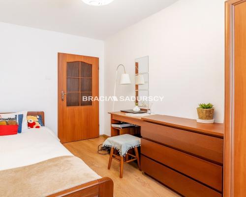 3 pok z osobną kuchnią ul.Stachiewicza.