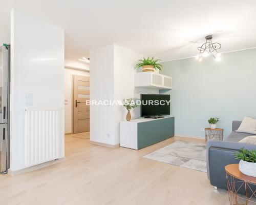 Nowe budownictwo, Radzikowskiego. Z windą.