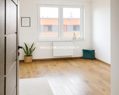 ENG - NOWE 4 pok 102m2 - taras, parking, PREMIUM