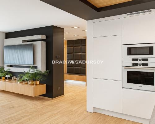 Ekskluzywne mieszkanie z ogrodem i parkingiem