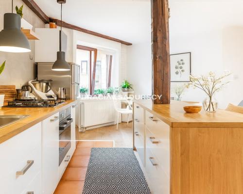 Stylowe poddasze 3-pokojowe w sercu Kazimierza