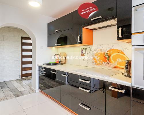 3 pokojowe mieszkanie z kuchnią 52,8m2 Centrum