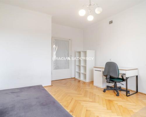 59m2 3 pok+os kuchnia Ul.Staszczyka Bronowice