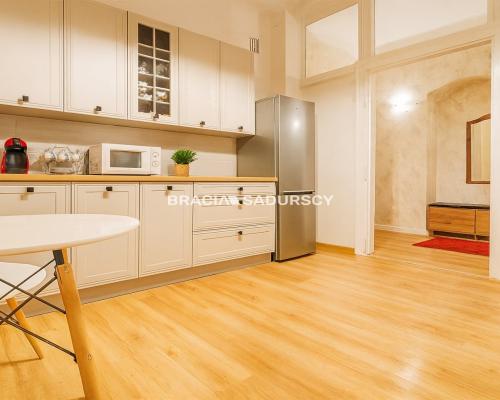 2 pokoje - Bosacka- 59m2