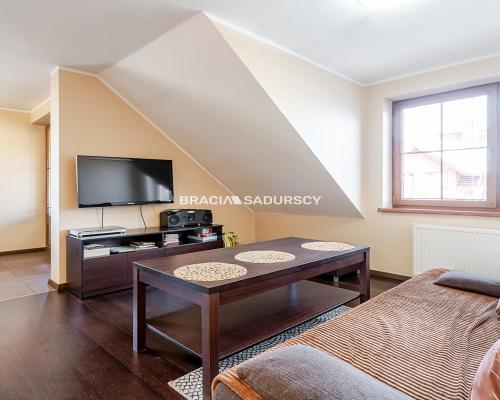 Przestronne mieszkanie z dużym tarasam / parking