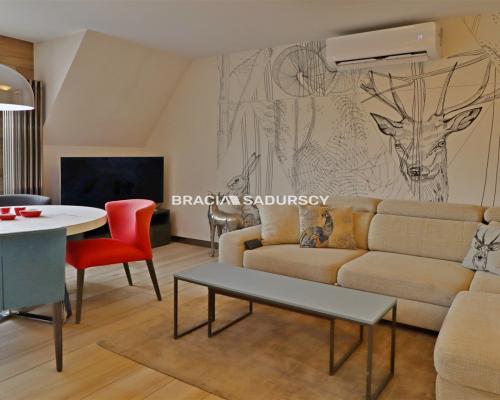 Bezczynszowy apartament w Kościelisku z widokiem na Giewont - idealny na inwestycję i wypoczynek!   

  Szukasz miejsca, kt&oac