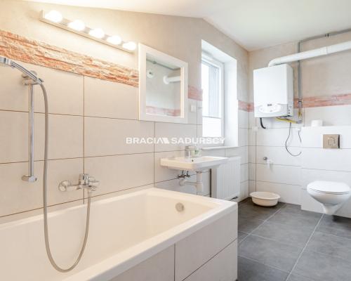 Łagiewniki, 3 pokojowe mieszkanie z garażem.