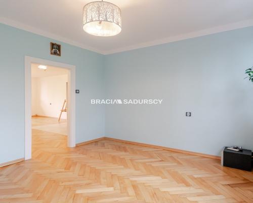 Słoneczne 2 pok. mieszkanie na os. Szklane Domy.