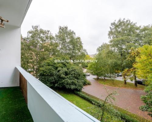 Słoneczne 2 pok. mieszkanie na os. Szklane Domy.