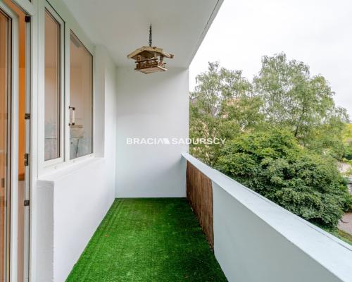 Słoneczne 2 pok. mieszkanie na os. Szklane Domy.