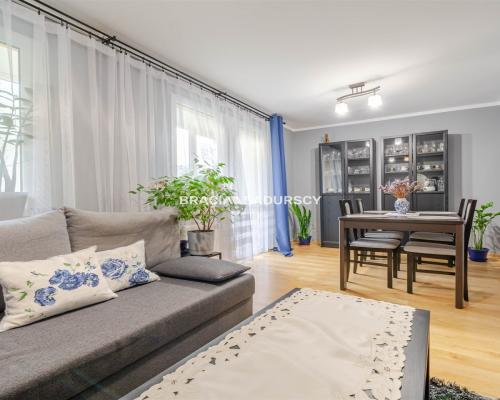 Mieszkanie 3-pokojowe z loggią.