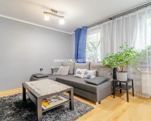 Mieszkanie 3-pokojowe z loggią.