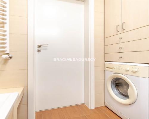 Bieńczyce, ul. Okulickiego. Mieszkanie 1-pokojowe o pow. użytkowej 27,70 m 2  z miejscem postojowym.  

 Mieszkanie, na 1 piętr