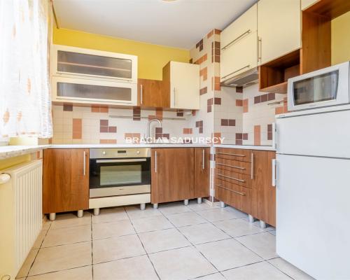 Bieńczyce, ul. Okulickiego. Mieszkanie 1-pokojowe o pow. użytkowej 27,70 m 2  z miejscem postojowym.  

 Mieszkanie, na 1 piętr