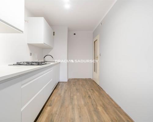 3 pokojowe os Kazimierzowskie.