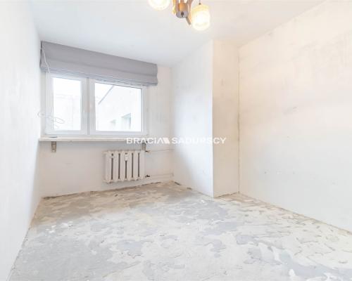 3 pokojowe os Kazimierzowskie.