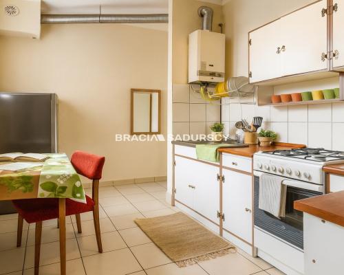 Na sprzedaż wyjątkowe mieszkanie inwestycyjne na Starym Mieście w okolicach Poczty Gł&oacute;wnej.    
 
Zadbana kamienica i po