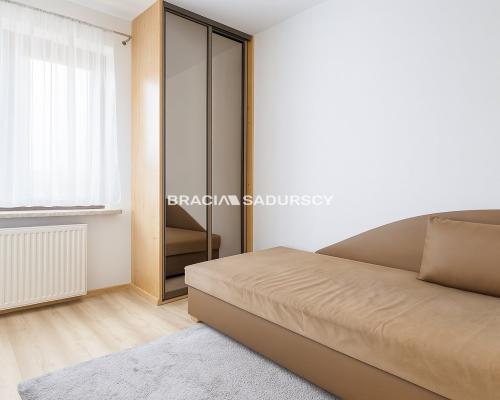 M-3 pok + kuchnia |54 M|piwnica|balkon| Kurdwanów