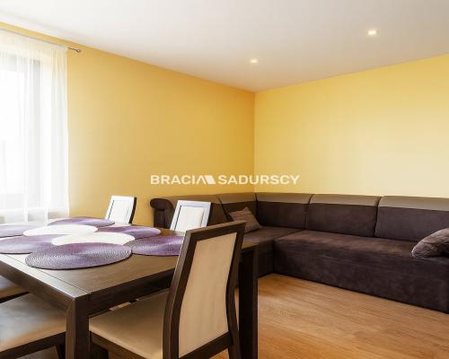 M-3 pok + kuchnia |54 M|piwnica|balkon| Kurdwanów