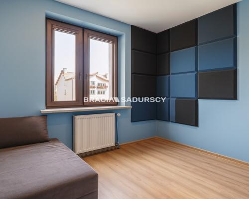 M-3 pok + kuchnia |54 M|piwnica|balkon| Kurdwanów