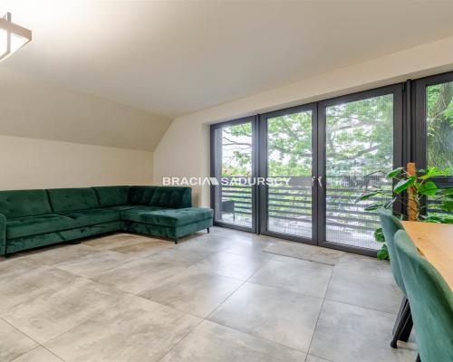 4/5 pok ok 107m2 z 2 duzymi balkonami Ruczaj