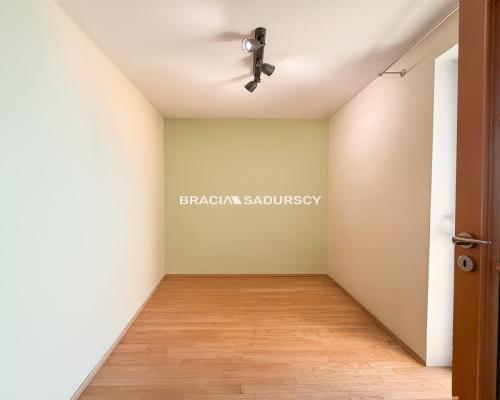 3-pok z garażem, balkon - dla rodziny