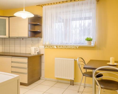 WYNAJMĘ KAWALERKĘ NA CHMIELEŃCU