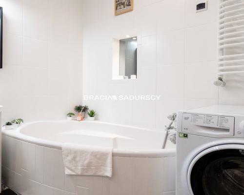 MIESZKANE 3 POKOJE KAMIENICA 98 M BALKONY CENTRUM