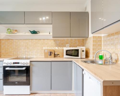 Do wynajęcia jasne i przestronne 2-pokojowe mieszkanie - Prądnik Czerwony, ul. Nuszkiewicza   

 Oferujemy na wynajem atrakcyjn