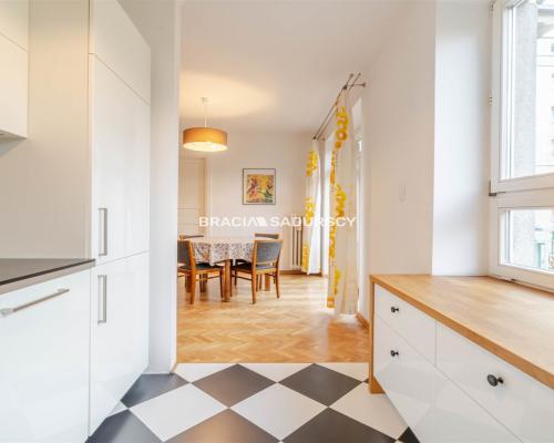 M-2 POK 51 M2 NOWA HUTA BALKON GARDEROBA PREMIUM